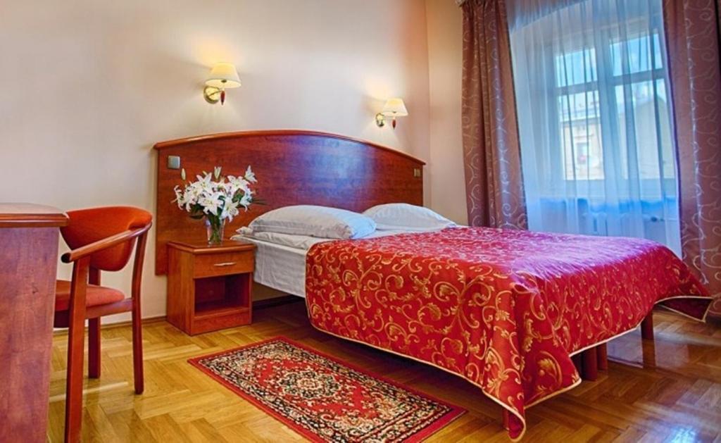 Hotel Restauracja Caspar Jelenia Góra Zimmer foto